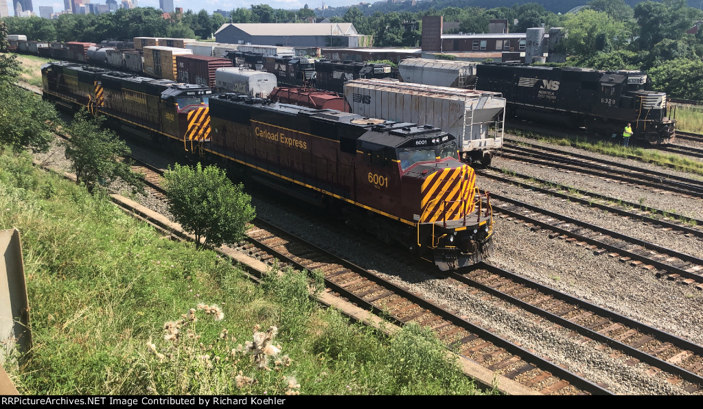 AVR's Carload Express at Island Ave Yard